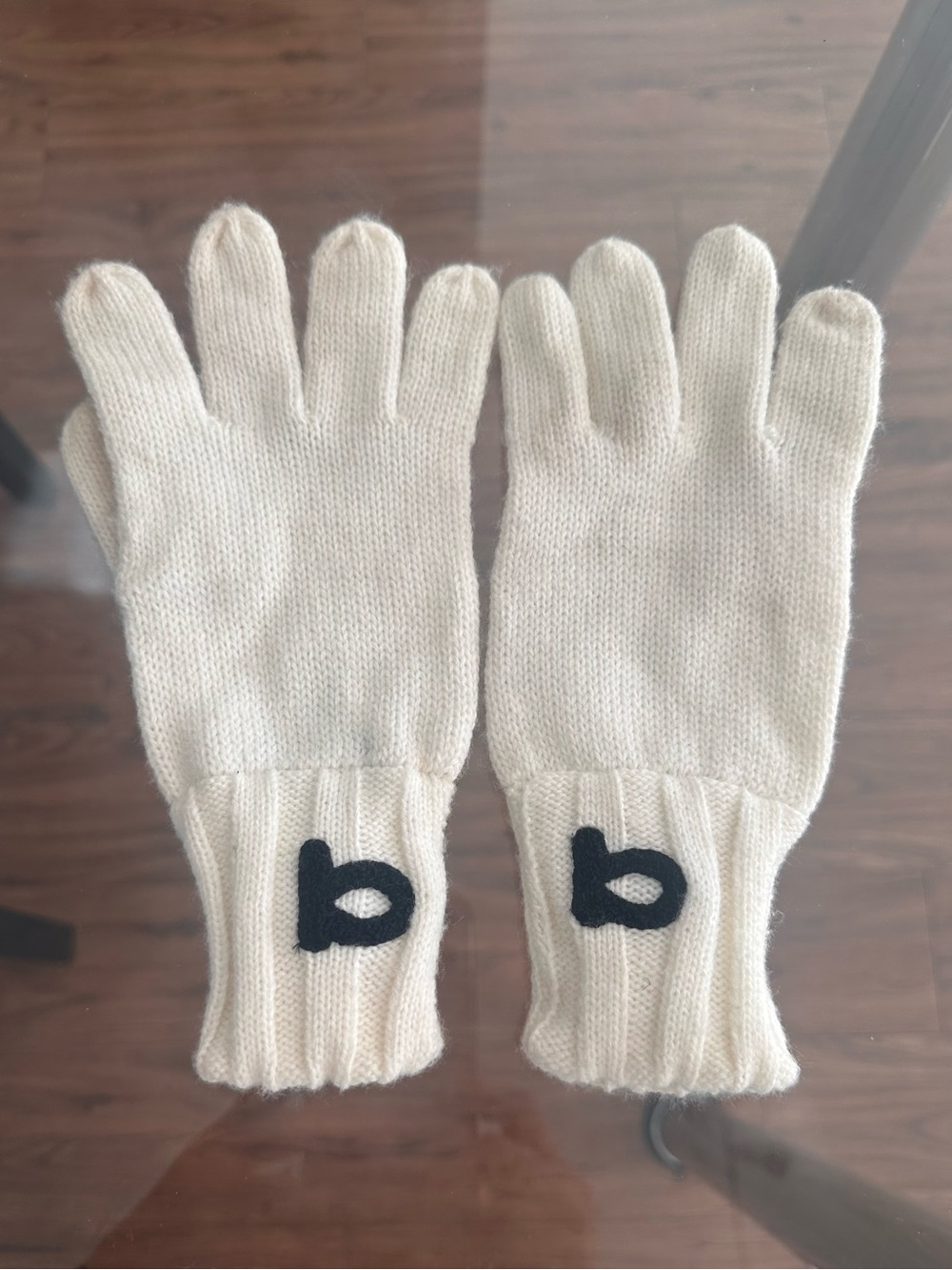 Bebe Gloves